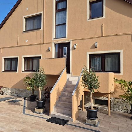 Sarreti Apartmanhaz Balatonfüred Eksteriør bilde